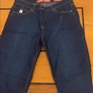 Guess jeans NWT size 31